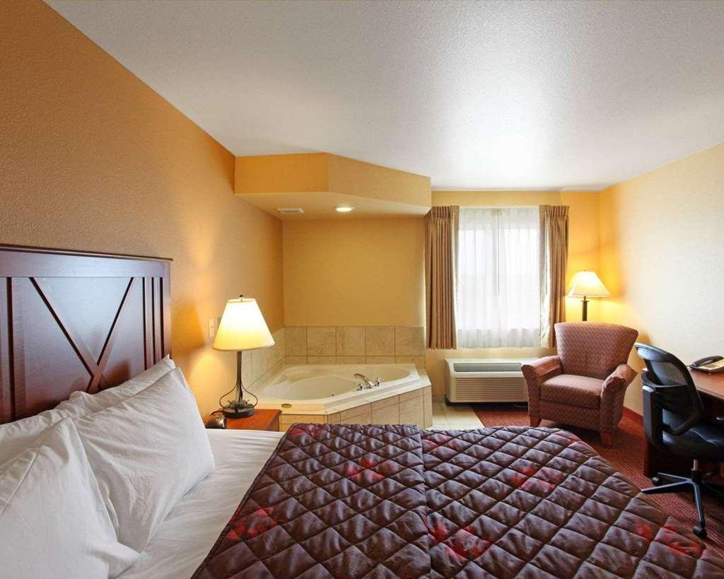 Rodeway Inn & Suites Phillipsburg Rum bild