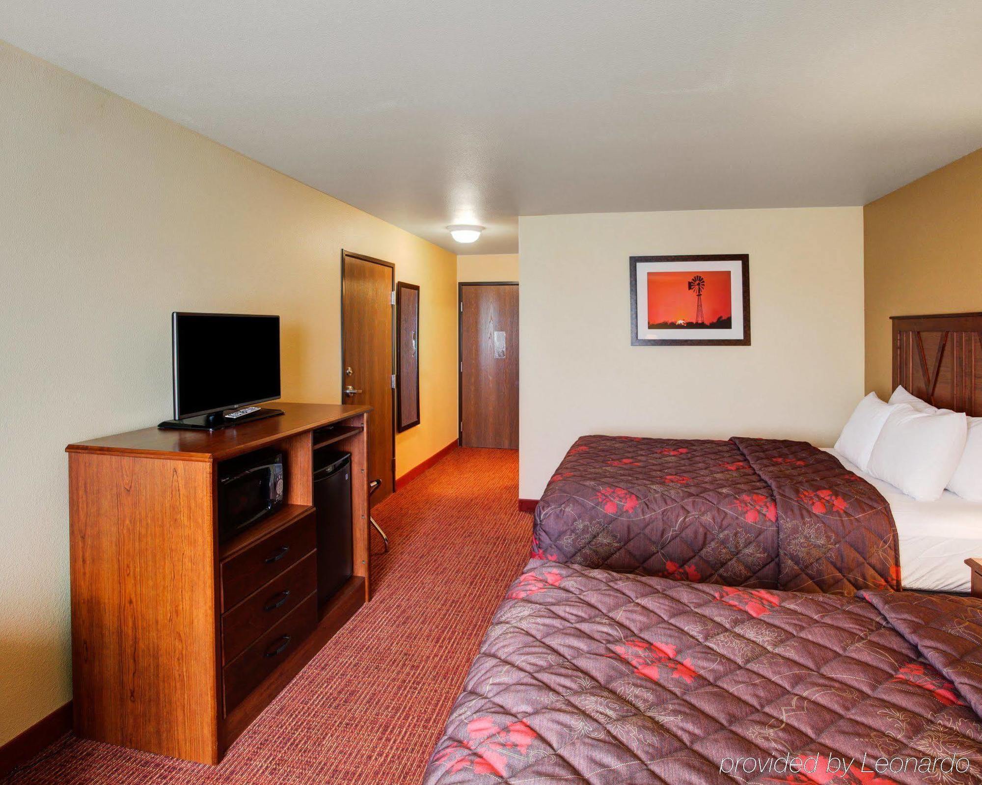 Rodeway Inn & Suites Phillipsburg Exteriör bild